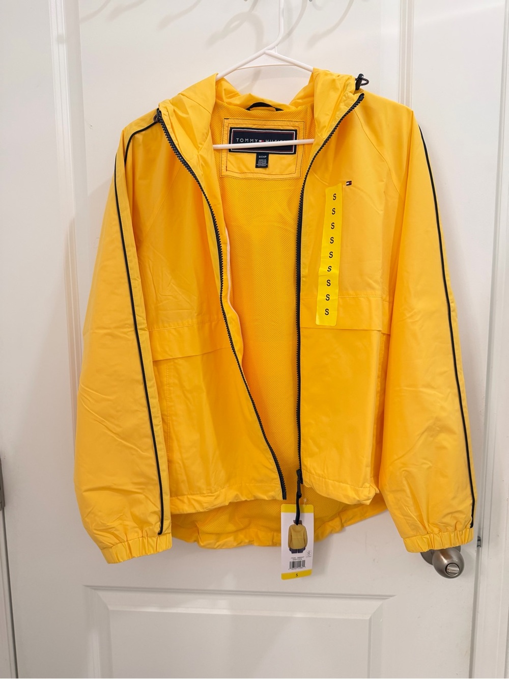 Tommy Hilfiger Windbreaker - Picture 3 of 6